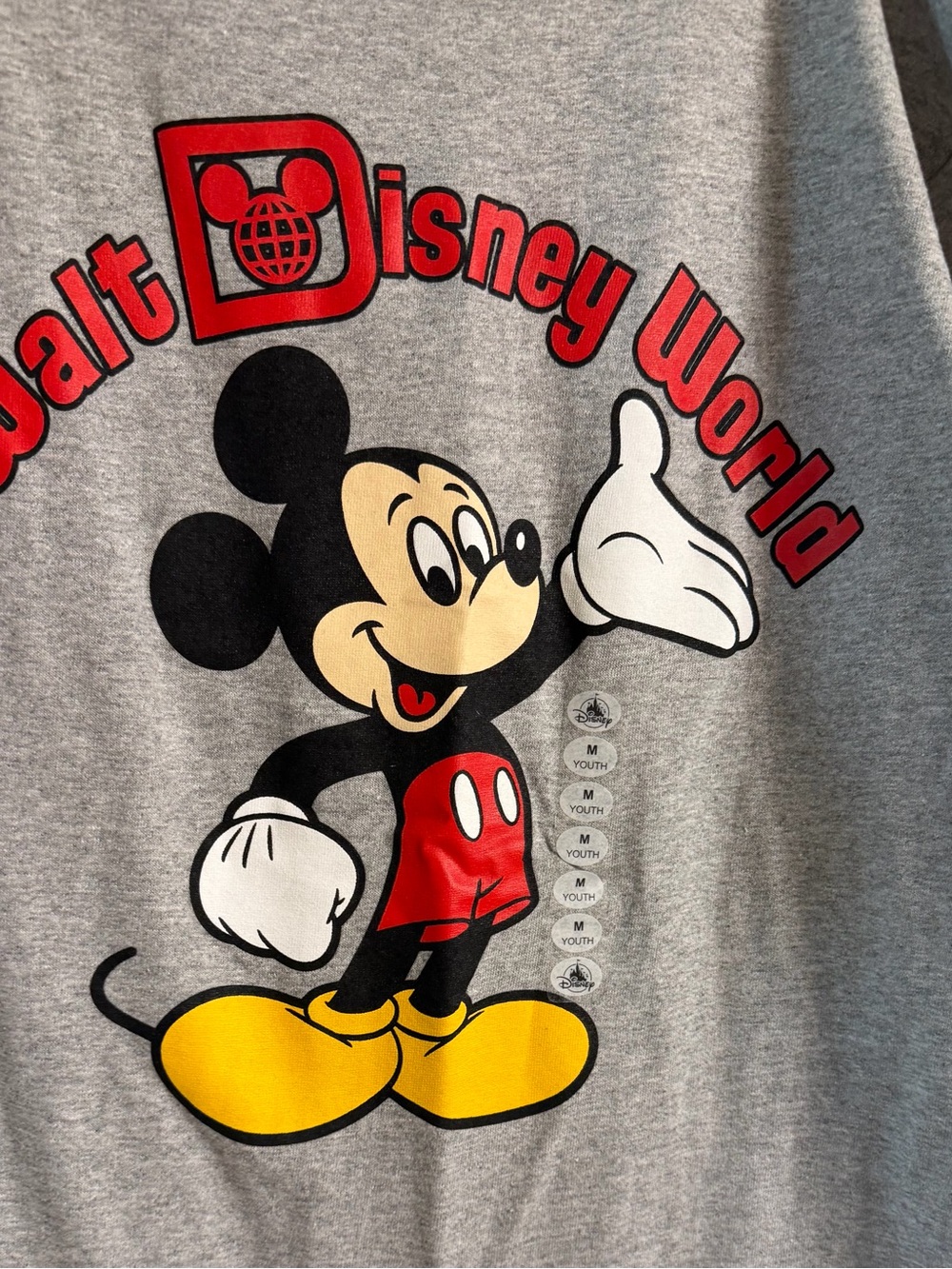 Walt Disney World Retro Mickey Mouse Design short sleeve Tee Youth M